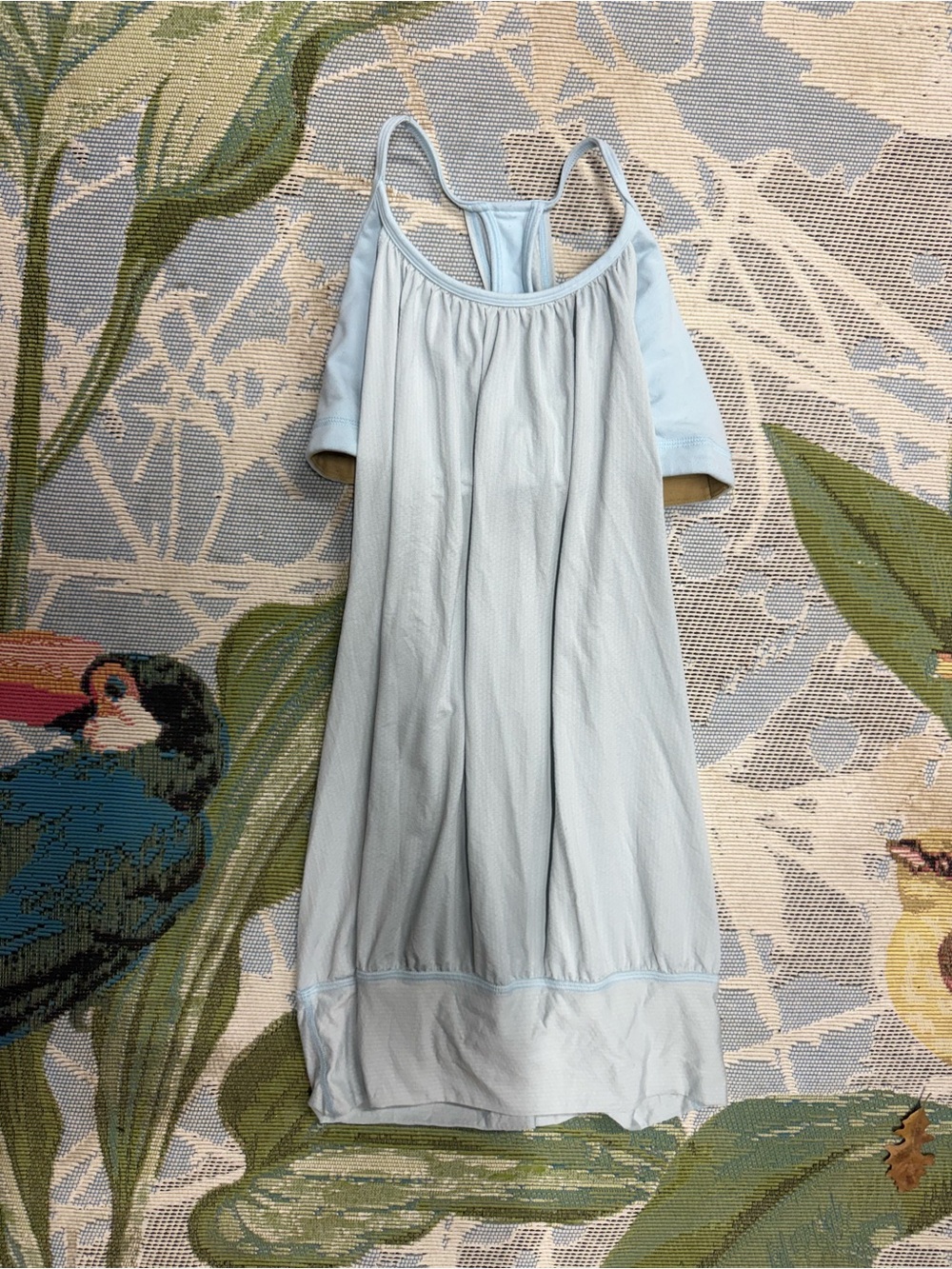 Lululemon No Limits Tank Women's Size 10 Light Blue Built In Bra